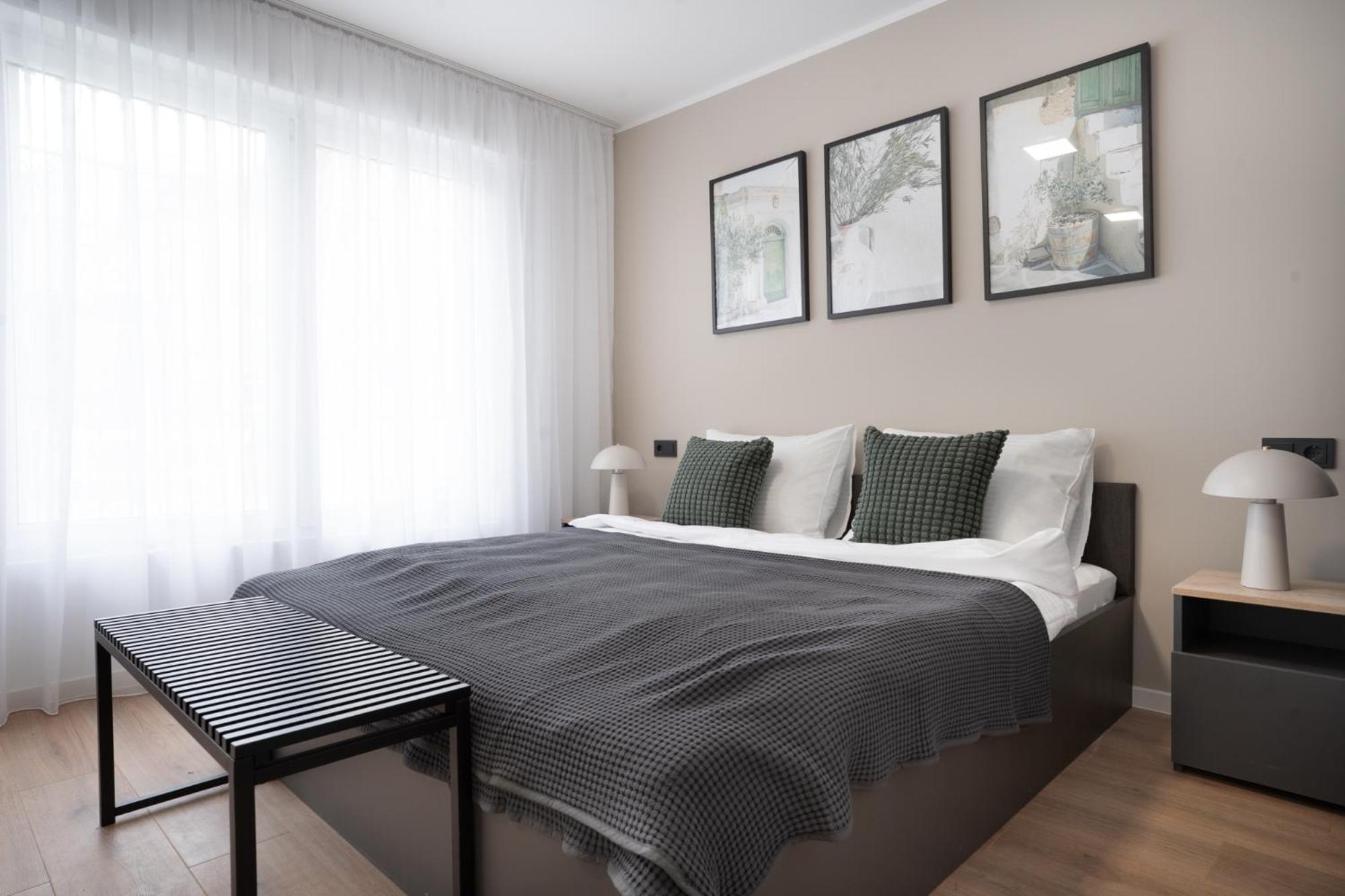 Central Bonn Apartments I Private Parking I Home2Share エクステリア 写真